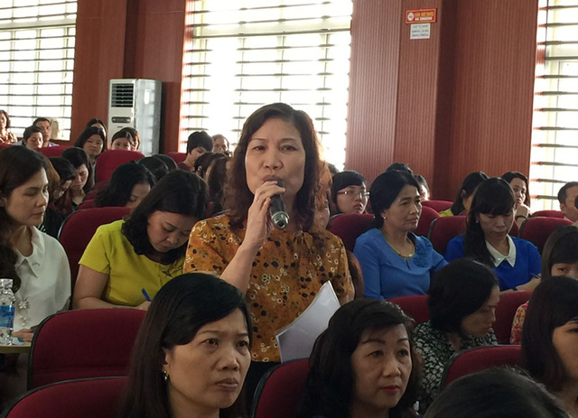  Bà Đinh Thùy Dung phát biểu tại hội nghị 