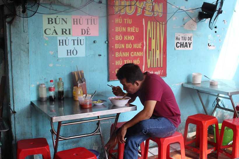 Người Sài Gòn có ai từng đến phố ăn chay hơn 40 năm - ảnh 6