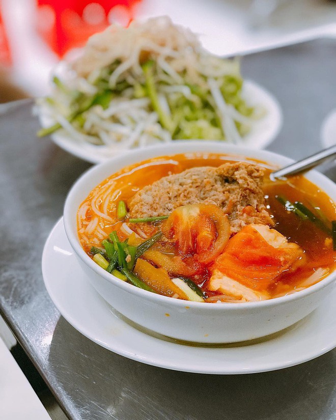 4 quán ăn bình dân vừa ngon, vừa dễ đụng người nổi tiếng ở Sài Gòn-11