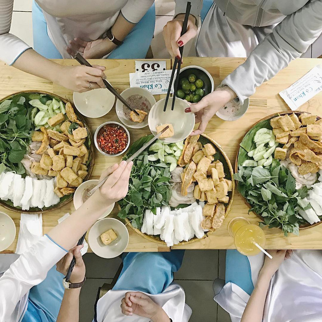 4 quán ăn bình dân vừa ngon, vừa dễ đụng người nổi tiếng ở Sài Gòn-5