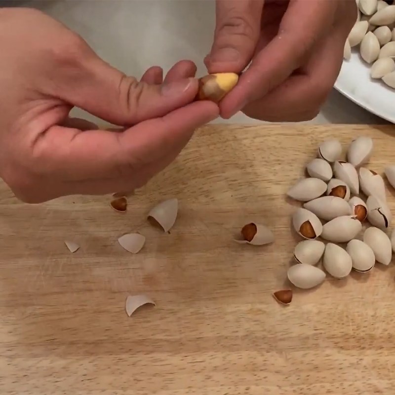 2 cách nấu chè bạch quả hạt sen thanh mát giải nhiệt tốt cho sức khỏe - Hình 18