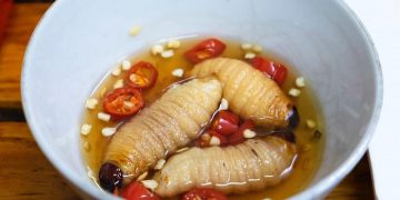 Những đặc sản ăn sống nổi tiếng khắp Việt Nam mà không phải ai cũng can đảm thử